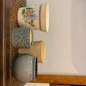 Lot -4 assorted Flower pots
